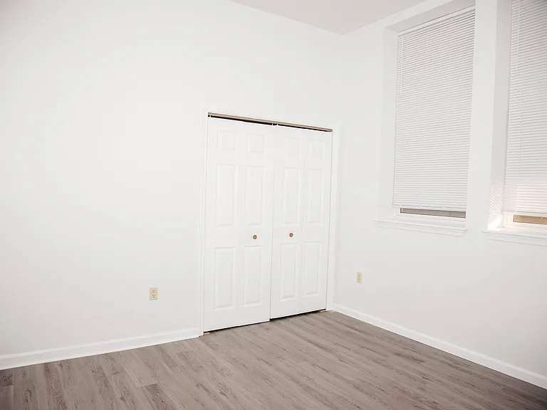 33 E Park St — Photo 11