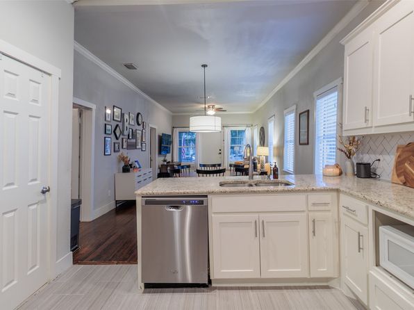 Additional property image - 206 S Winnetka Ave, Dallas, TX 75208