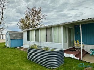 140 Rathbun Dr, Marblehead, OH 43440