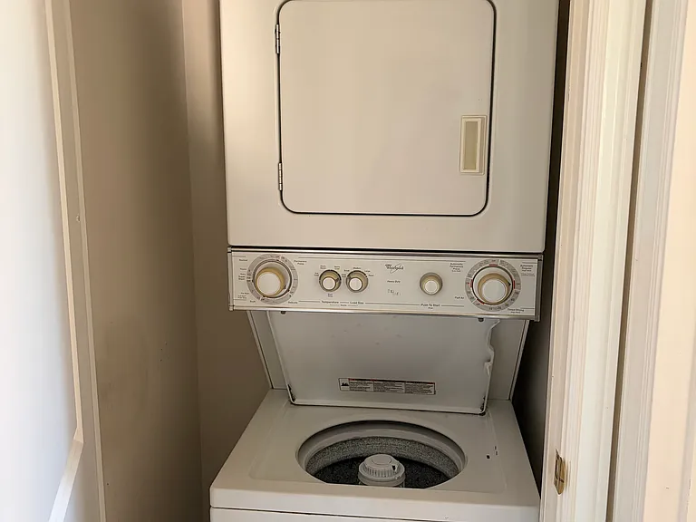 Upstairs washer/dryer