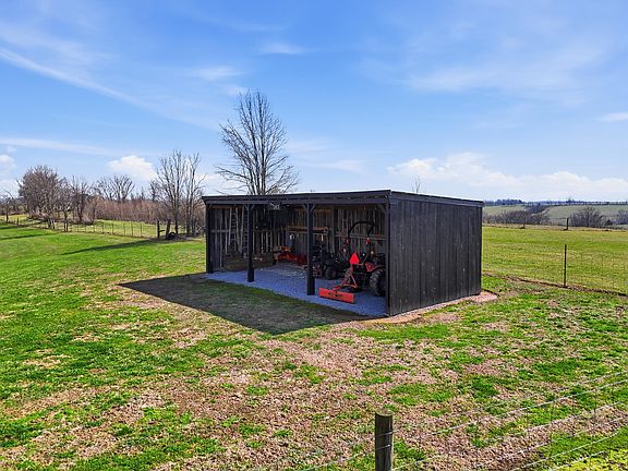 4th image of 2849 Howards Mill Rd