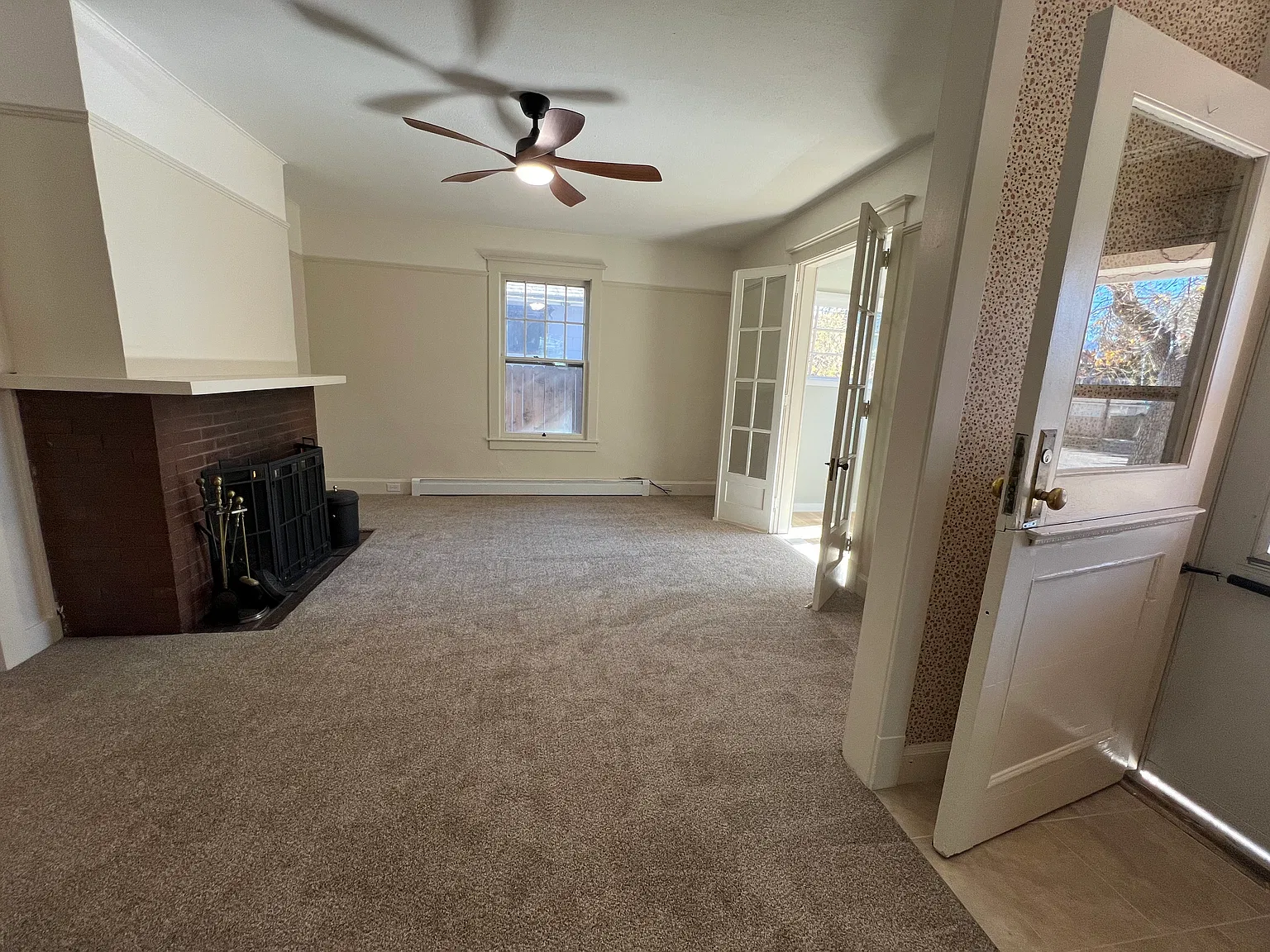 412 E San Rafael St — Photo 3