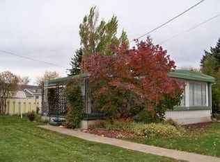 10105 E 4th St, Island City, OR 97850