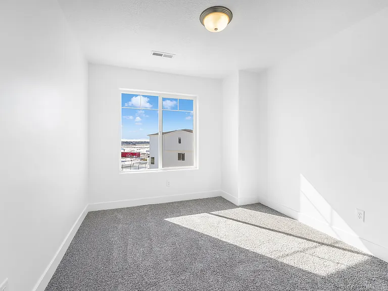5248 N Folkstone Dr — Photo 11