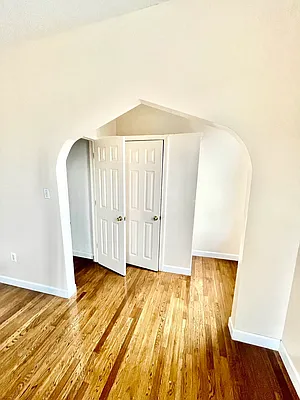 Rented by Pear NYC LLC | media 2