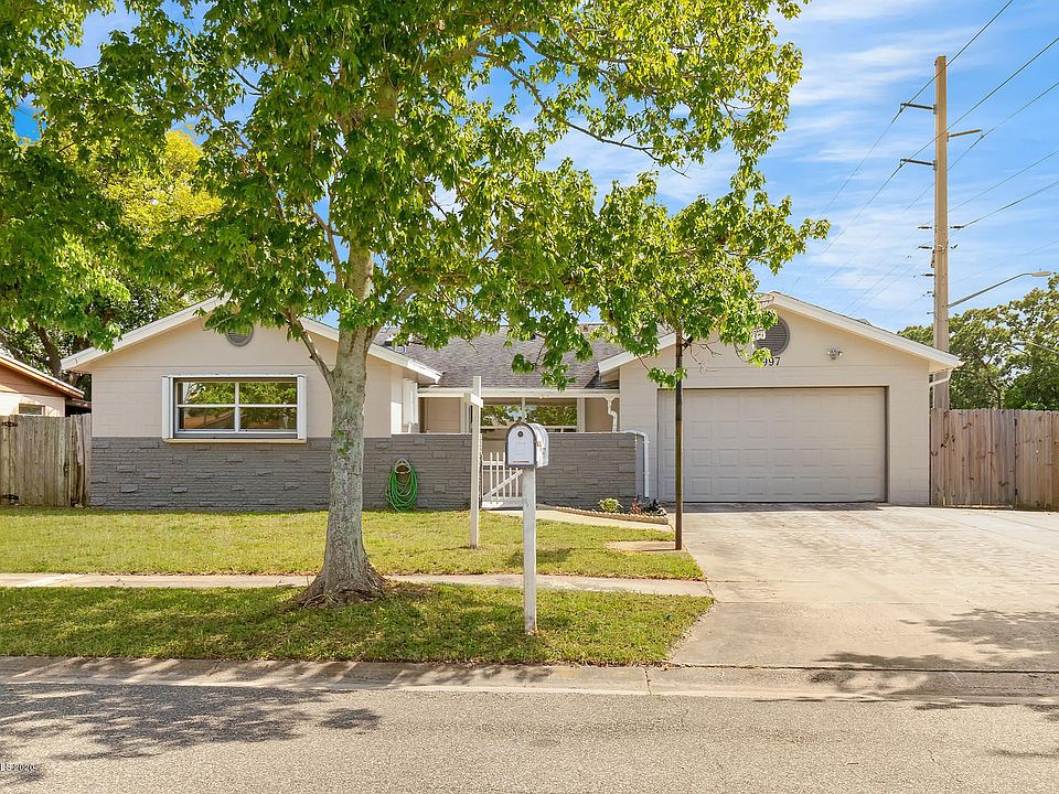 1st image of 997 Sarazen Dr