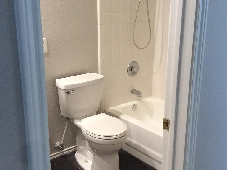 9701 Rochdale Dr — Photo 17