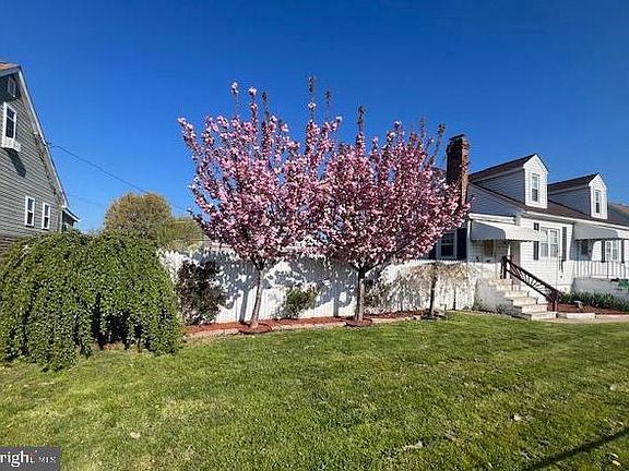 3rd image of 3206 Lynch Rd