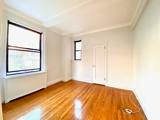 Rented by Batra Group Inc | media 11