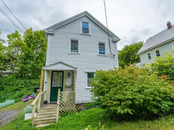 18 Weymouth Street, Richmond, ME 04357