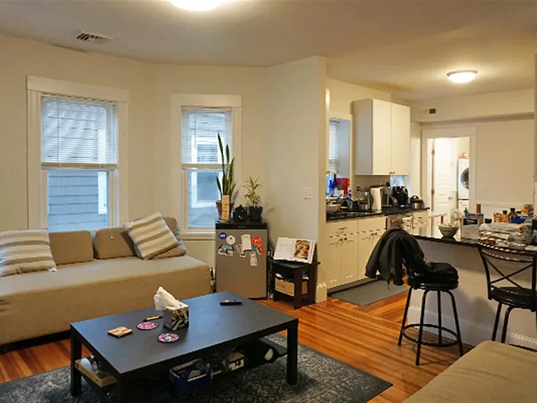 15 Ashland St — Photo 1