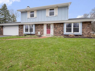 1000 School DRIVE, Waukesha, WI, 53189