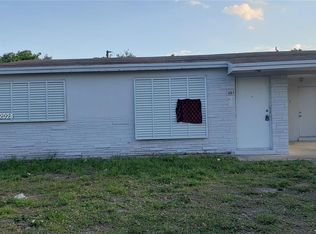 221 SW 2nd Ter, Dania, FL 33004