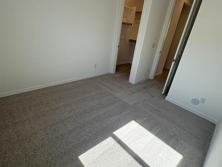 17613 W Georgia Ave — Photo 31