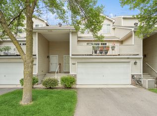7687 Nicholas Way, Chanhassen, MN 55317