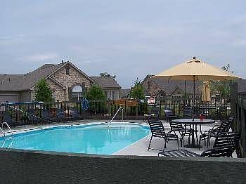 5th image of 1456 Cotswold Ln #19