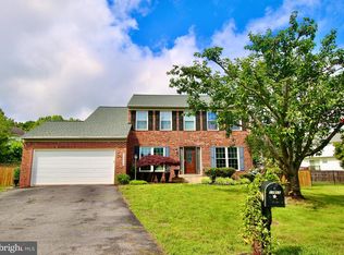 13816 Rainer Ct, Woodbridge, VA 22193