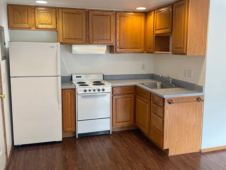 803 S Division St #B — Photo 2