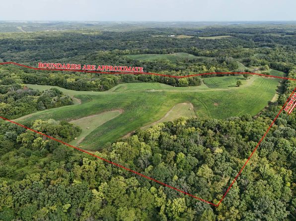 1 Road 401, Amazonia, MO 64421
