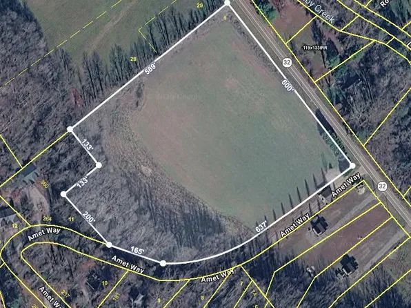 Rooster Town Rd, Cosby, TN 37722