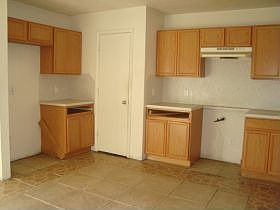 4th image of 2923 Umiak Dr