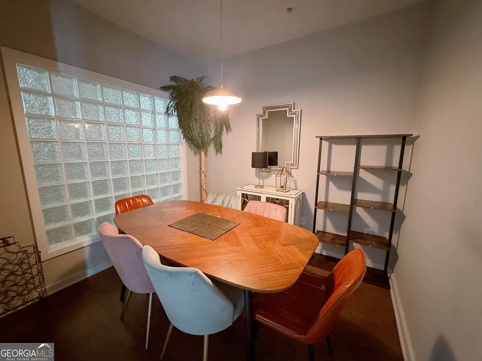 2 bed, 1166 sqft, $2,295 — Photo 2