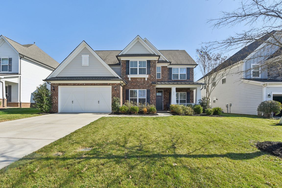 Hampton Trail Dr-S0103-001.jpg