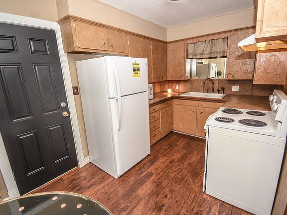 5th image of 908 N Adams Ave