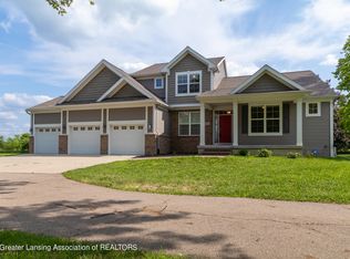 9242 Hartel Rd, Grand Ledge, MI 48837