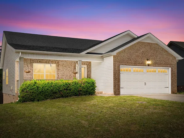 1640 Buchanon Dr, Clarksville, TN 37042