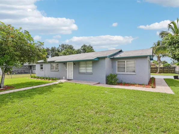 3398 NW 212th St, Miami Gardens, FL 33056