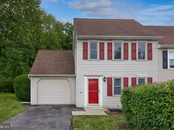 208 Fairfax Dr, Lancaster, PA 17603
