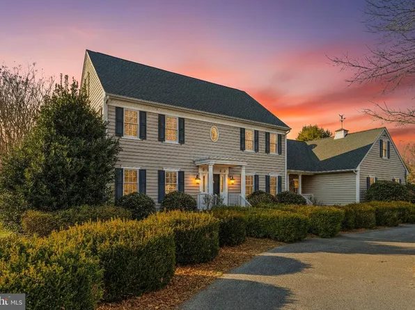 8623 Saddle Creek Dr, Berlin, MD 21811