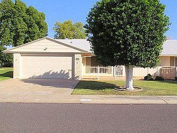 1st image of 10424 W Camelot Cir