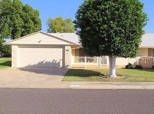 10424 W Camelot Cir, Sun City, AZ 85351