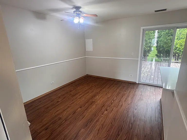1220 Churchill Dr — Photo 5