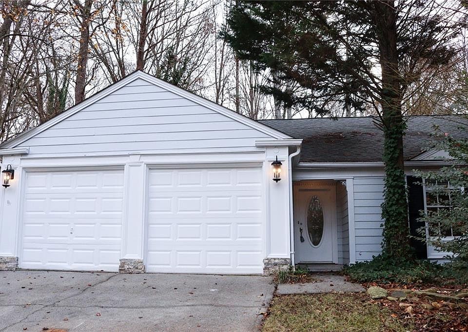1st image of 2688 Crystal Ln