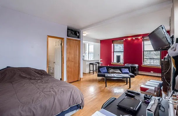 Rented by Bond New York | media 2