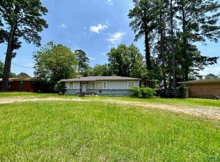 1118 Pine Bluff Dr, Longview, TX 75604