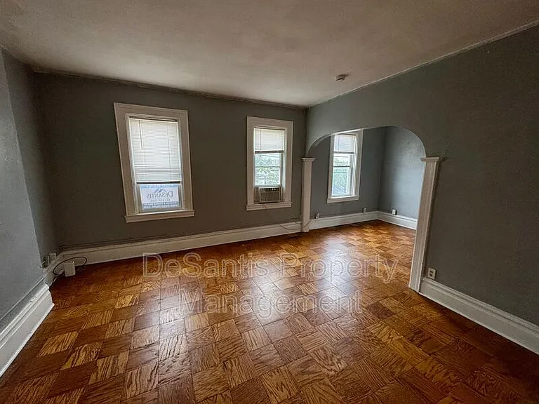 1810 Brownsville Rd #2 — Photo 31
