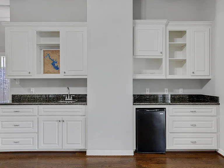 270 Lake Grove Dr — Photo 19