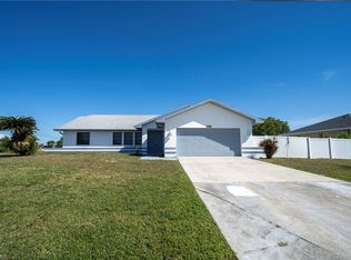 1231 NW 14th Pl, Cape Coral, FL 33993