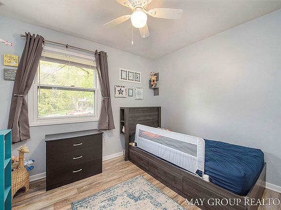 3rd image of 5059 Wabash Ct NE