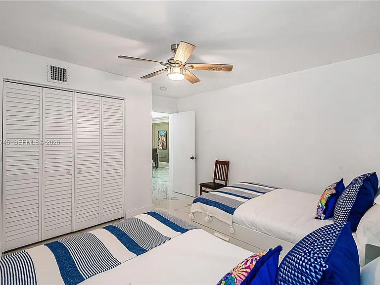 1521 Arthur St #1521 — Photo 5