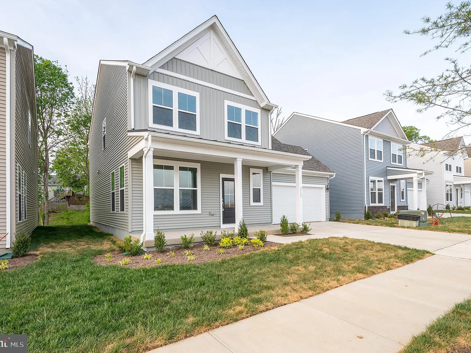 4 bed, 2.5 bath, 2152 sqft, $2,500 — Photo 4