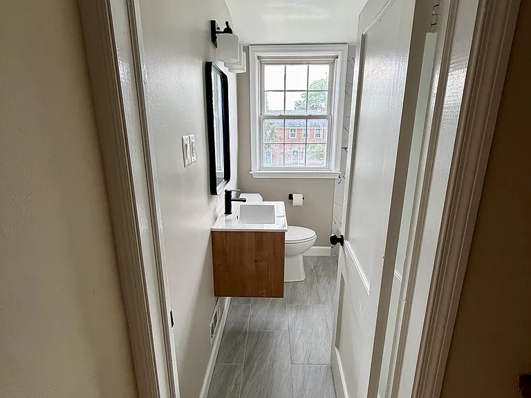 1644 Thetford Rd — Photo 10
