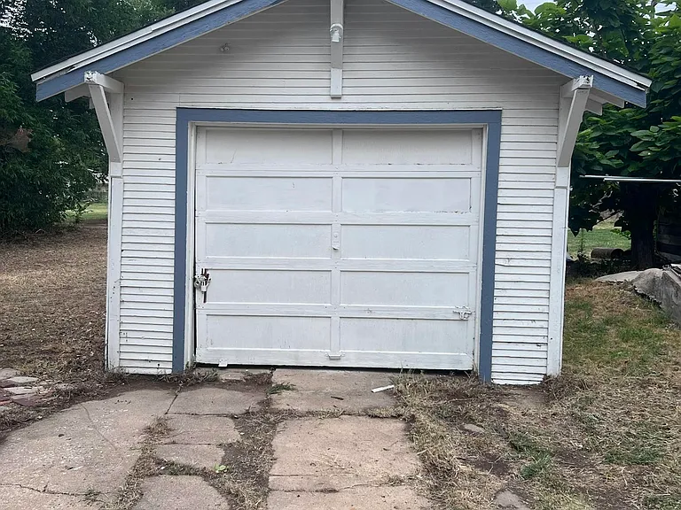 442 E Lincoln Ave — Photo 9