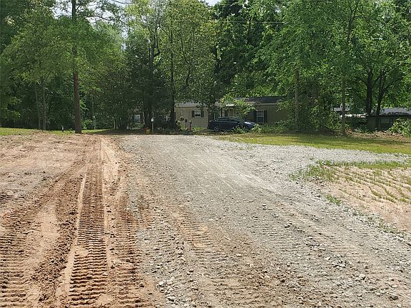 5th image of 1156 Rs County Rd #1140