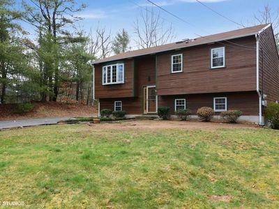 24 Pine Shadows Dr, Richmond, RI, 02832