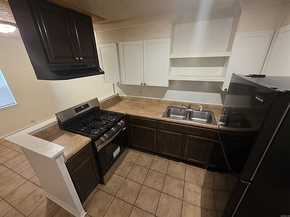 4th image of 301 S Border St #H